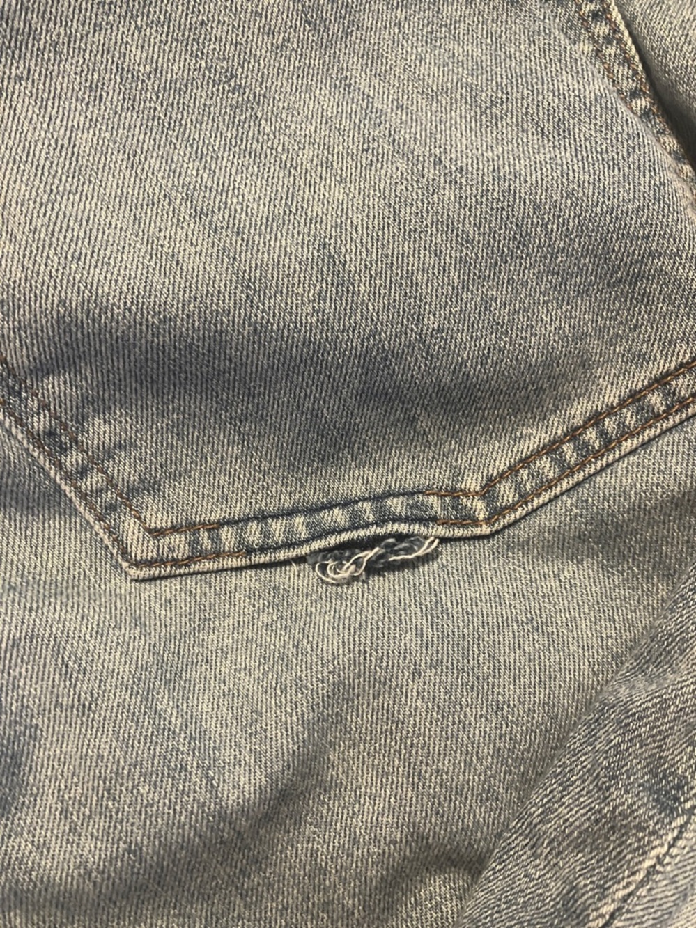 Chico’s Light Wash Boyfriend Ankle Women's Jeans Size 12 - Picture 9 of 9
